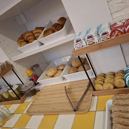 Flandria Centrum 호텔 *